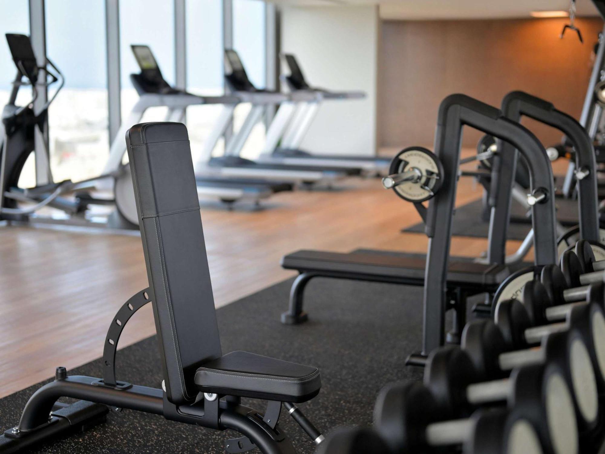 Moevenpick Hotel & Apartments Ghala Μουσκάτ Εξωτερικό φωτογραφία Parallel bars