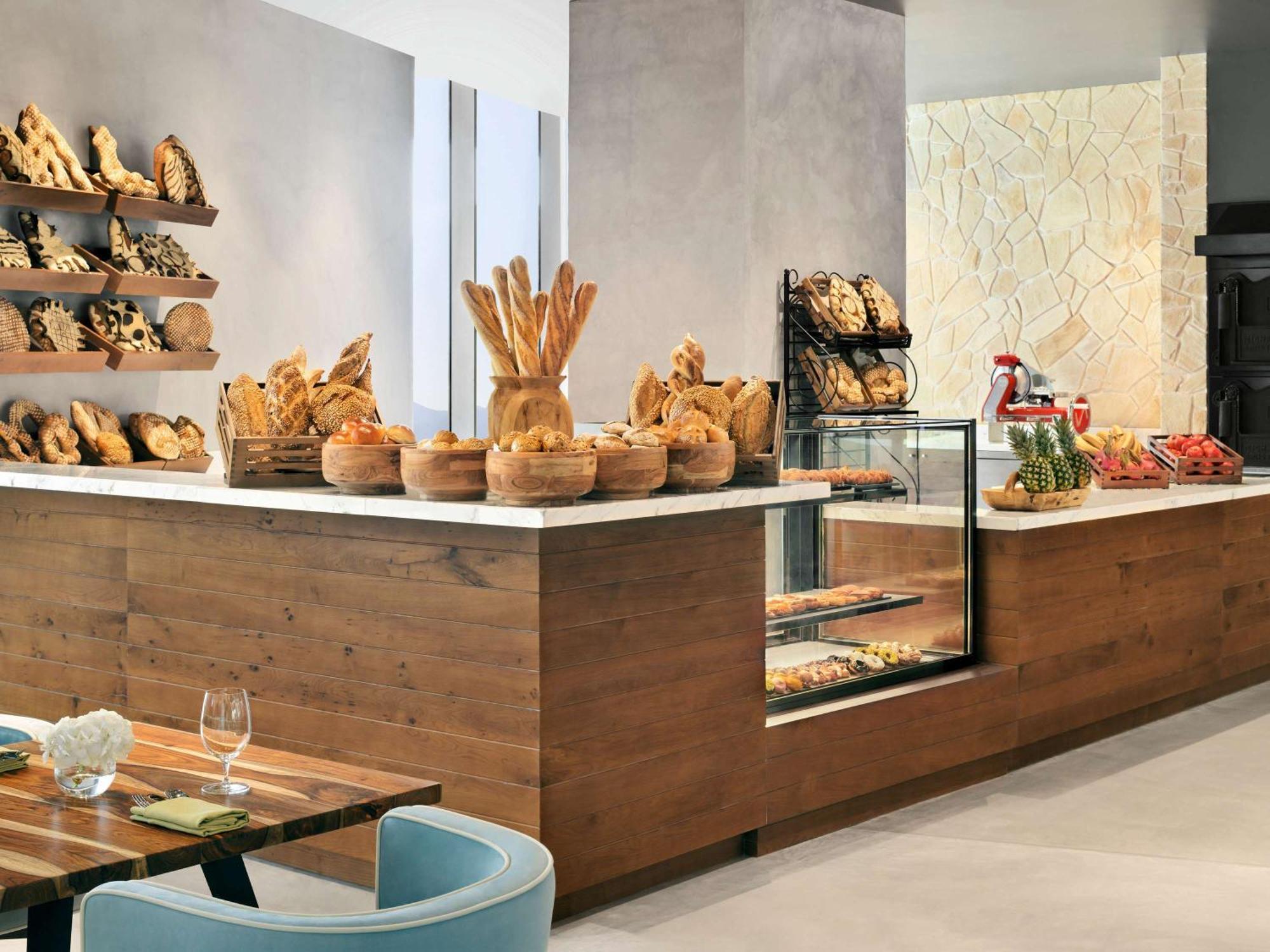 Moevenpick Hotel & Apartments Ghala Μουσκάτ Εξωτερικό φωτογραφία Bakery at the hotel