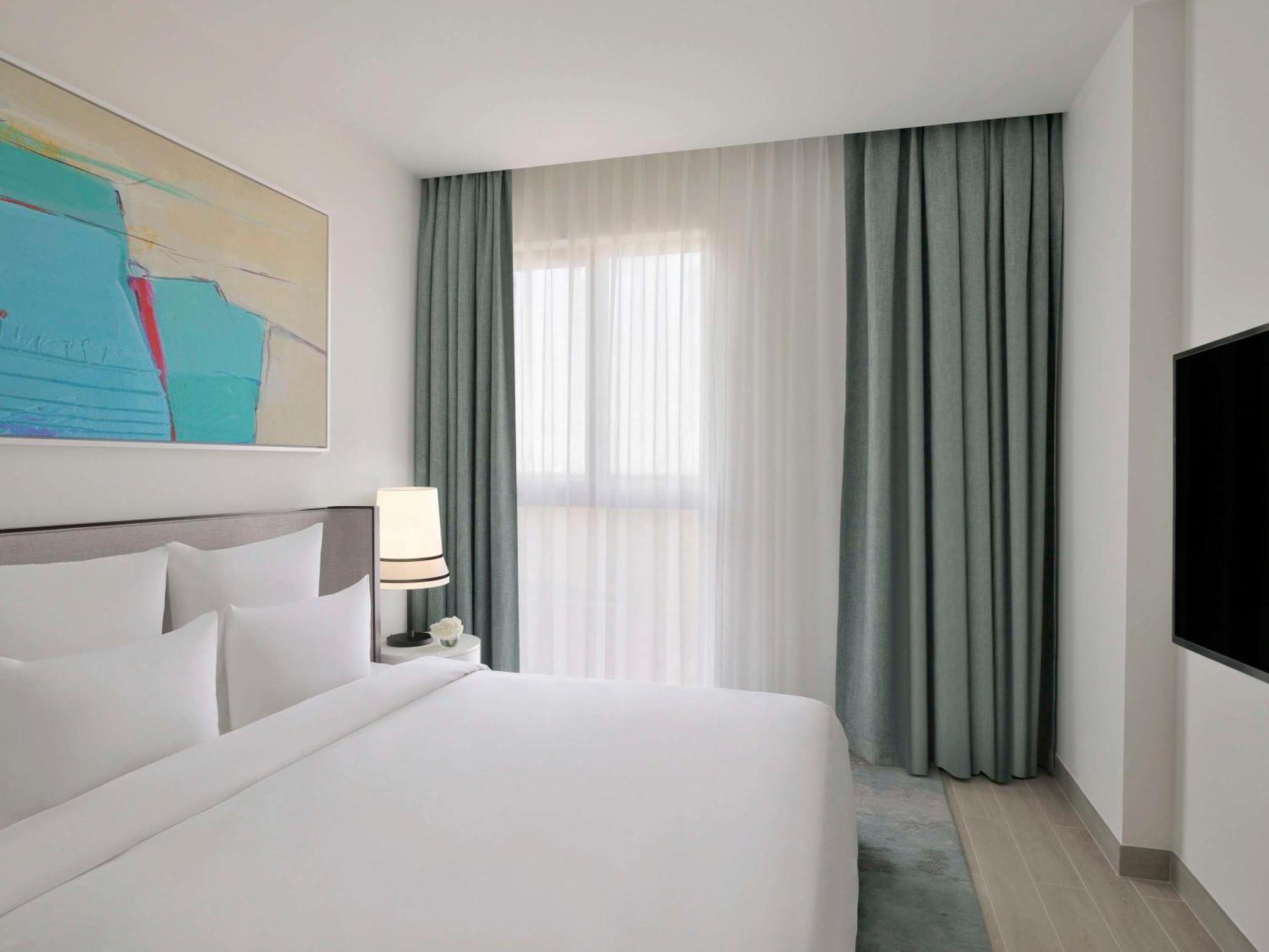 Moevenpick Hotel & Apartments Ghala Μουσκάτ Εξωτερικό φωτογραφία A bedroom at the hotel